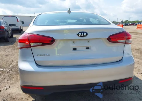 2018 Kia Forte Lx из США, поврежденный, VIN 3KPFK4A73JE188898
